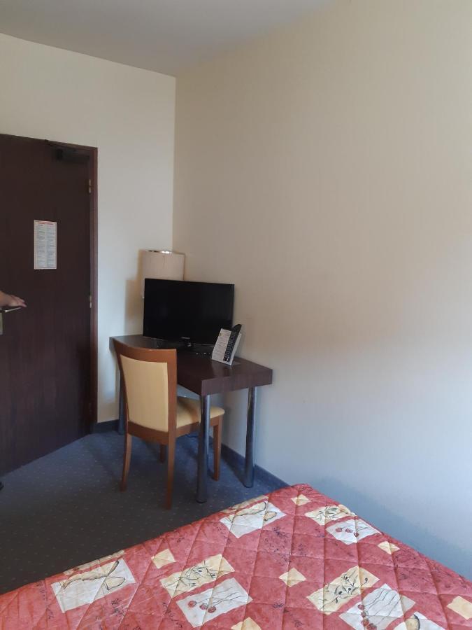Noyal-sur-Vilaine Hotel Les Forges מראה חיצוני תמונה